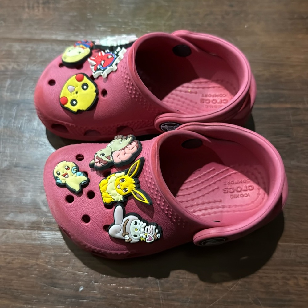 Crocs toddler sandals
Size 6C in great condition - Picture 2 of 3